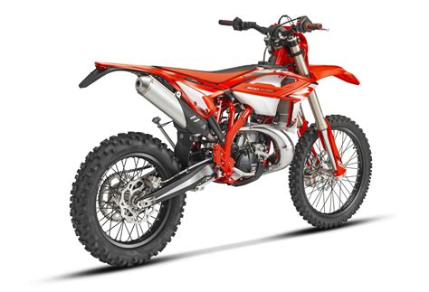 Motorrad Vergleich KTM 300 EXC 2023 Vs Beta RR 200 2T 2024