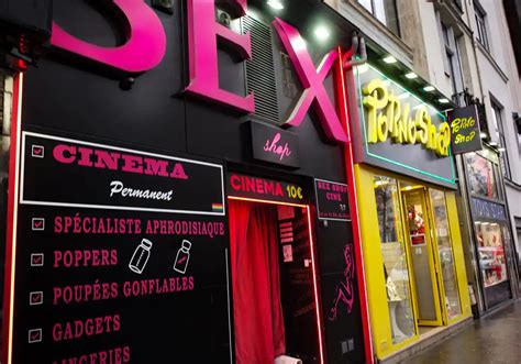 Sex shops un cine olvidado y una placa lo que queda del París que inventó el surrealismo