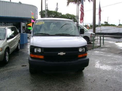 Find Used 2009 Chevrolet Express 2500 Base Standard Cargo Van 3 Door 4