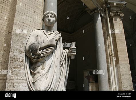 Roman Statue Scroll Hi Res Stock Photography And Images Alamy