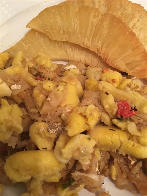 Ackee And Saltfish With Breadfruit Jamaican Cuisine Foodie Flair