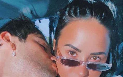 Demi Lovato Se Pone Rom Ntica Con Respecto A Su Novio Max Ehrich