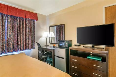 Bend Hotel near Deschutes River Oregon| Bend OR Motel near Skiing ...