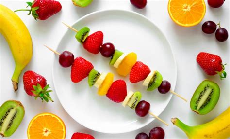 Brochetas De Varias Frutas Frescas Recetas La Cocina