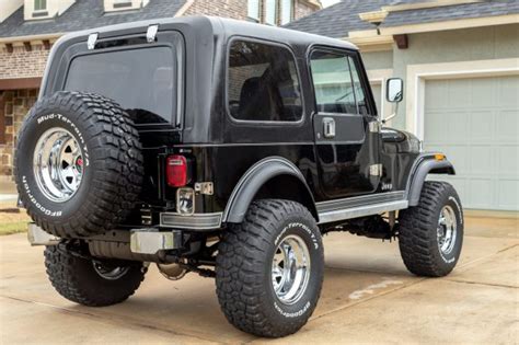 1982 Jeep Cj 7 Laredo 5 Speed For Sale On Bat Auctions Sold For