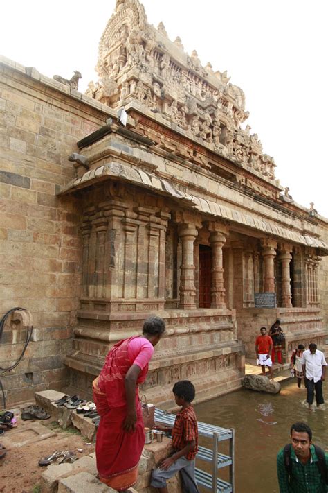 Varun Thautam » Darasuram temple: an intrigue of water and architecture