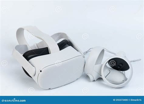 Meta Oculus Goggle Controller Set Editorial Image Image Of Electronic