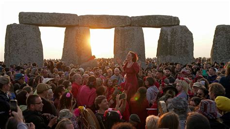 Zauberhafter Moment Stonehenge Tausende Feiern Sommersonnenwende