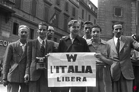 25 Aprile 1945 A Milano E Fu La Liberazione Dalla Fame Milano Post