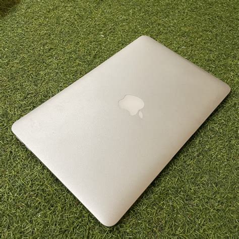 Jual Macbook Air Inch Gb Gb Dent Gb Ssd Jakarta