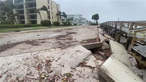 Before Nicole Landfall Conn Beach Boardwalk Breaks From The Foundation