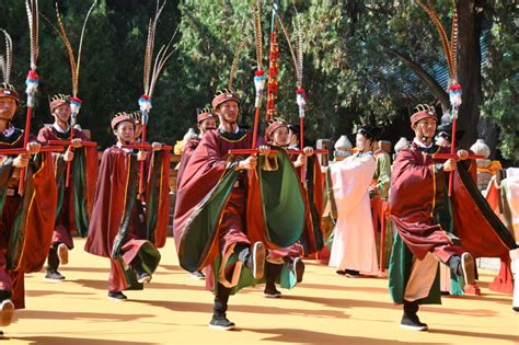 曲阜で孔子生誕2573周年を祝う「祭孔大典」 中国山東省