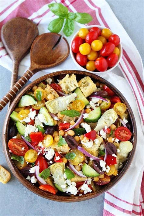 Greek Panzanella Salad Recipe