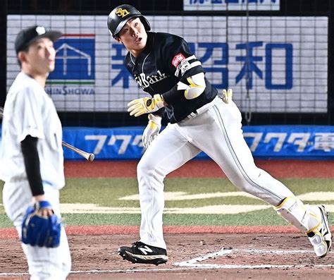 ソフトバンク、同率だったロッテに大勝し単独2位浮上 3年目の井上朋也がプロ初アーチ 42歳和田毅が今季7勝目：「おっ！」でつながる地元密着の