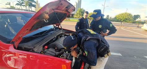 Carro Roubado é Recuperado Pela Prf Em Sinop