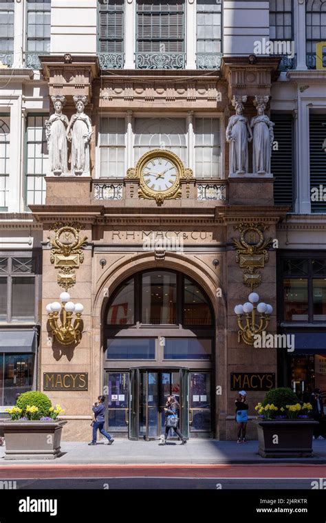 Macy S Department Store Flagship Store World S Largest Department