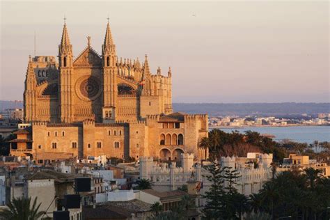 Must See Attractions In Palma De Mallorca Spain Spain Images