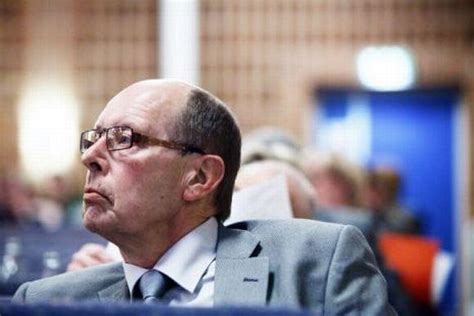 PHOTOS Politicians CAUGHT Surfing Porn In Office Rediff News