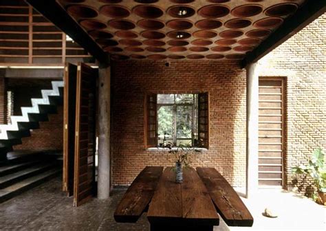 Wall House in Auroville | Unusual Architecture