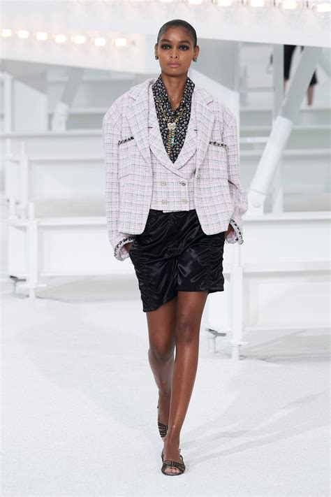 Chanel Spring 2021 Ready-to-Wear Collection | Vogue