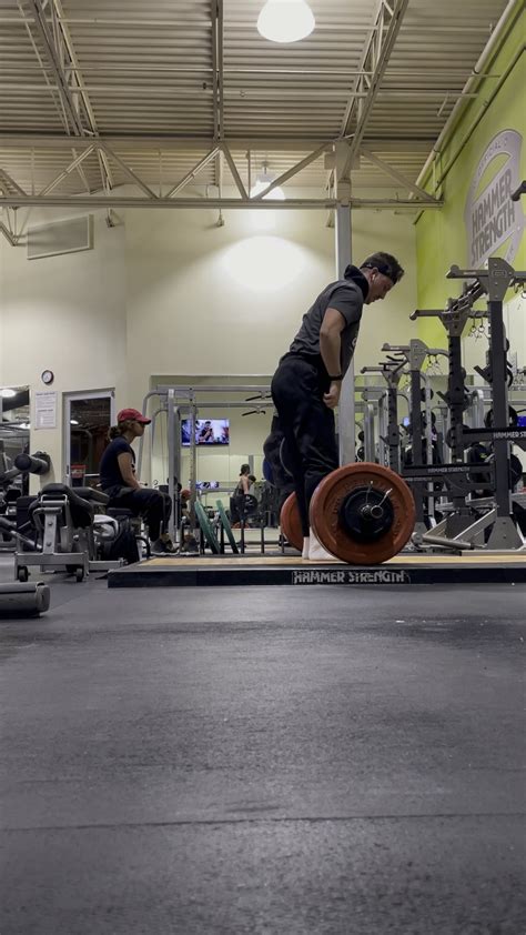 Traditional Deadlift Form Check : r/formcheck