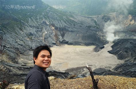 TravellerMeds: Gunung Tangkuban Perahu