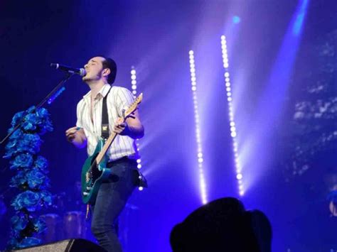 José Madero Abarrota El Pepsi Center Presenta Con éxito Psalmos