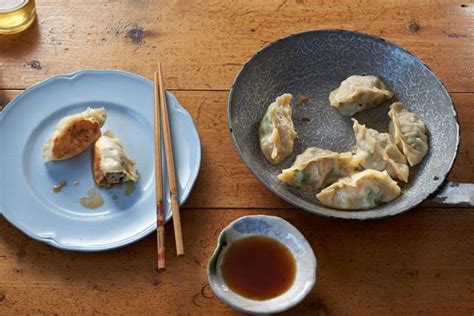 Chicken Lemongrass And Coriander Pot Sticker Dumplings