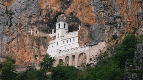 ispovest zene koja je isla pod ostrog srbija danas