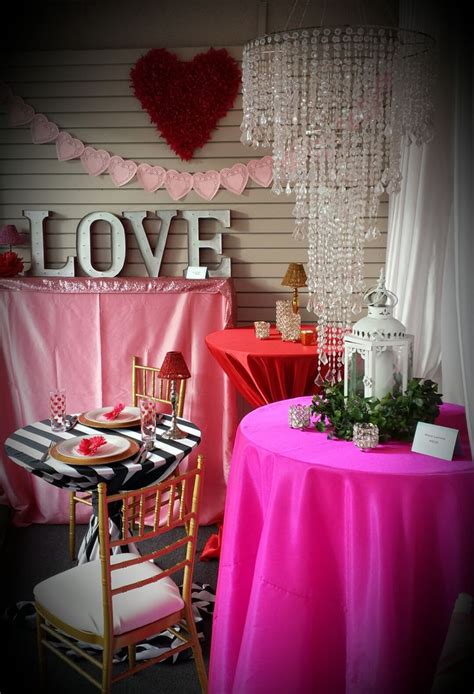 Pin By Beyond Elegance Party Rentals On Fuchsia Hot Pink Color Of The Week Table Decorations