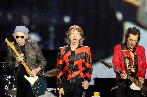 10 Best The Rolling Stones Songs of All Time - Singersroom.com