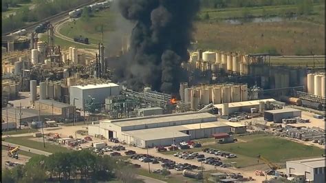 1 dead, 2 injured in chemical plant explosion - Good Morning America