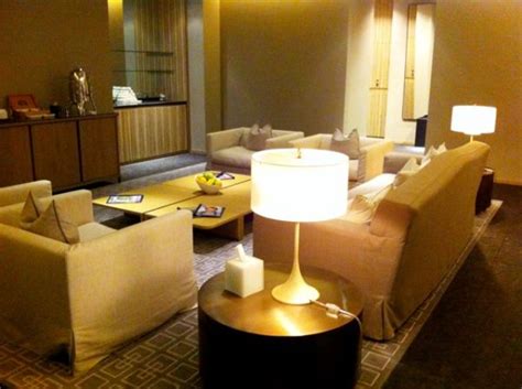 Review of my stay at Four Seasons Hotel Toronto | Velvet Escape