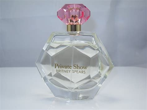 Britney Spears Private Show Perfume Review Musings Of A Muse