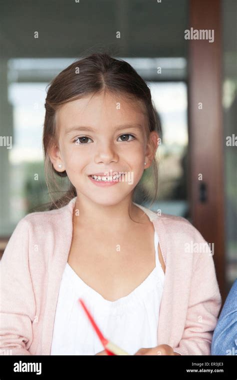 Little girl smiling, portrait Stock Photo - Alamy