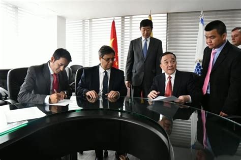 Gobiernos De Colombia Y China Firman Acuerdo Para El Fortalecimiento De