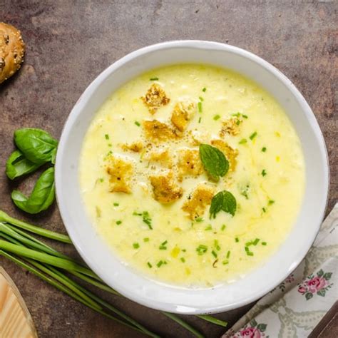 Spiced Cauliflower Soup With Crispy Chickpeas Green Goddess