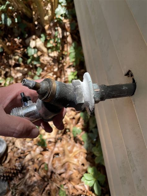 Replacing outdoor faucet? : r/fixit
