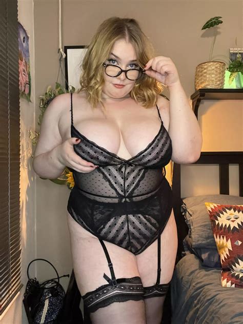 Do I Have Your Attention Nudes Voluptuous NUDE PICS ORG