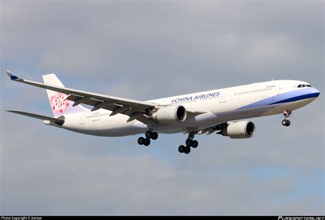 B China Airlines Airbus A Photo By Swisse Id