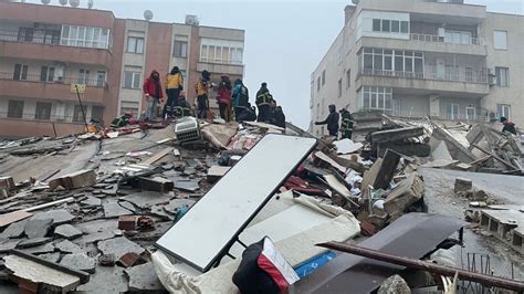 Cuaca Dingin Ancam Hambat Proses Penyelamatan Korban Gempa Turki Suriah