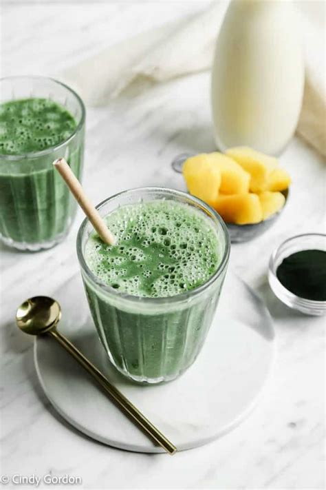 Spirulina Smoothie - Vegetarian Mamma