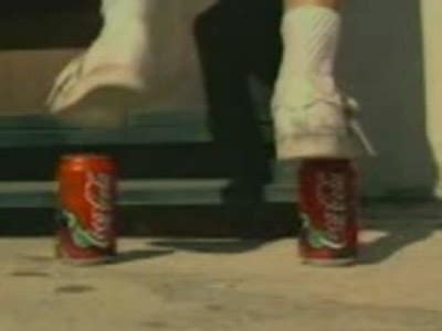 Battle of the brands: Pepsi vs Coke Advertisements - Hongkiat
