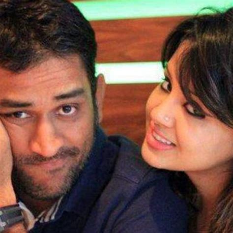 Mahendra Singh Dhoni Poses With Wife Sakshi Rawat