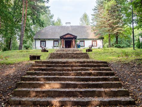 Muzeum Wsi Radomskiej Najmniej Skansenowaty Skansen Moda Na Mazowsze