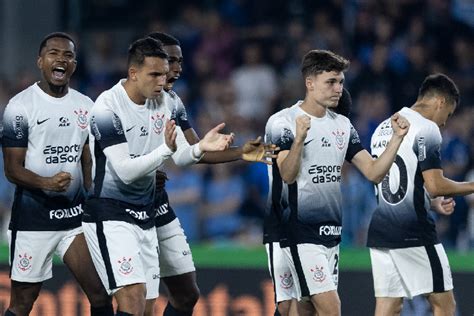 Corinthians Arranca Empate Bragantino No Final E Segue No Z Placar