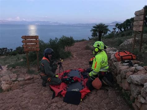 Turista Polacca Soccorsa Allo Zingaro Con Un Elicottero Dell Csar