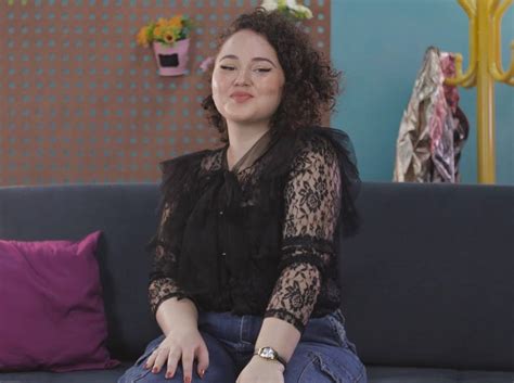 Lingerie à mostra no look Dá ou não dá pra investir Blog da Mondaine