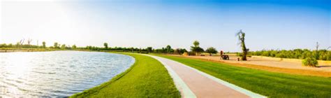 210 Love Lake Dubai Stock Photos Pictures And Royalty Free Images Istock