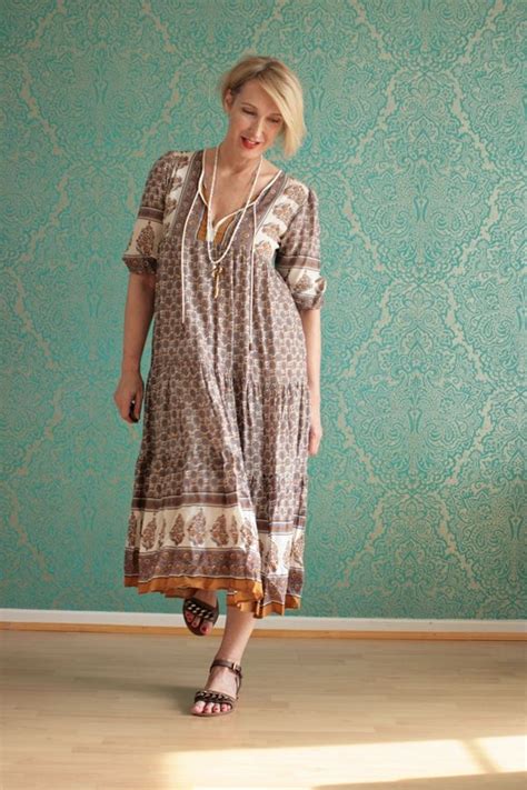 Kleid Im Boho Stil Boho Fashion Over 40 Fashion For Women Over 40